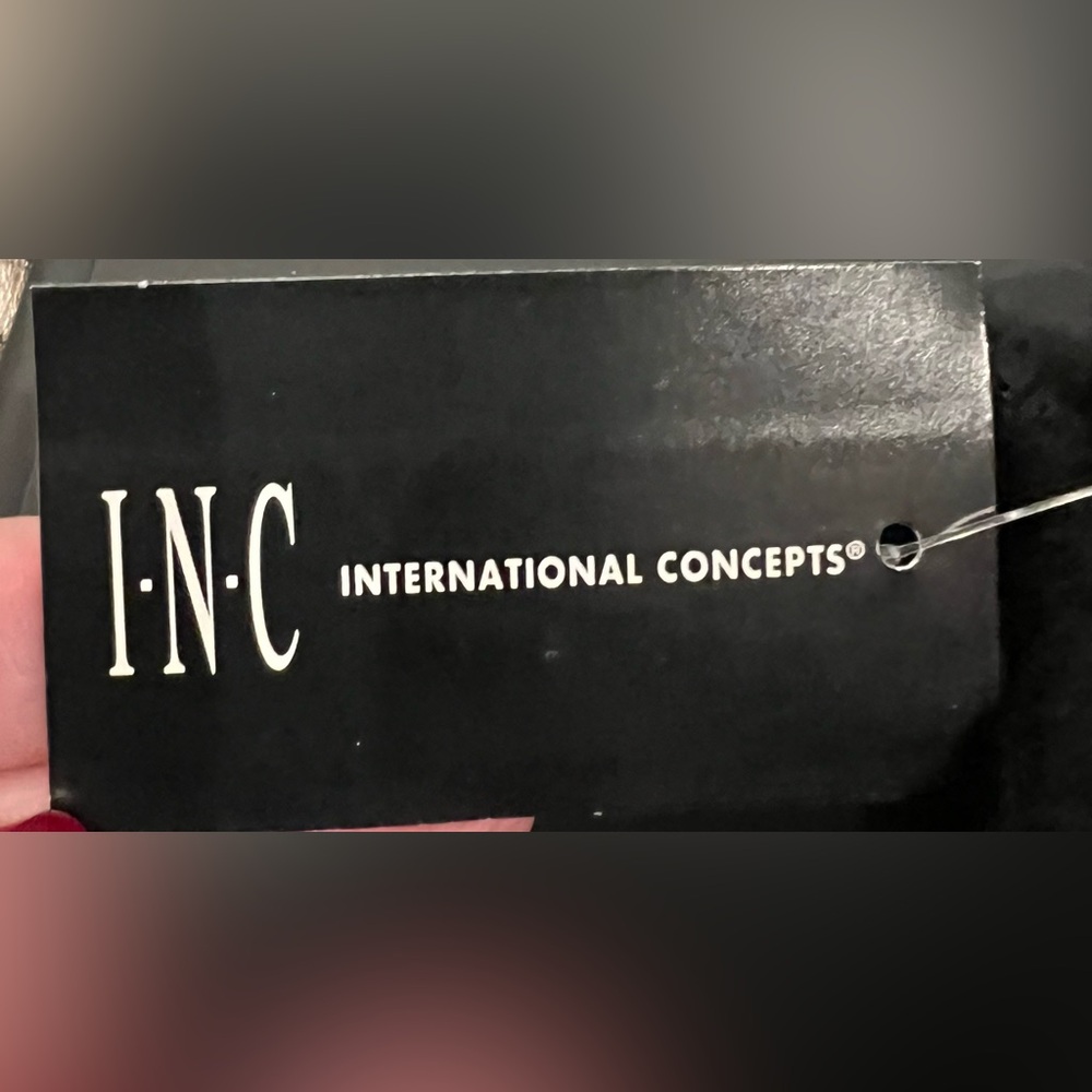 INC Macy's Women’s Mittens New With Tags in Bag - Black - Picture 4 of 6